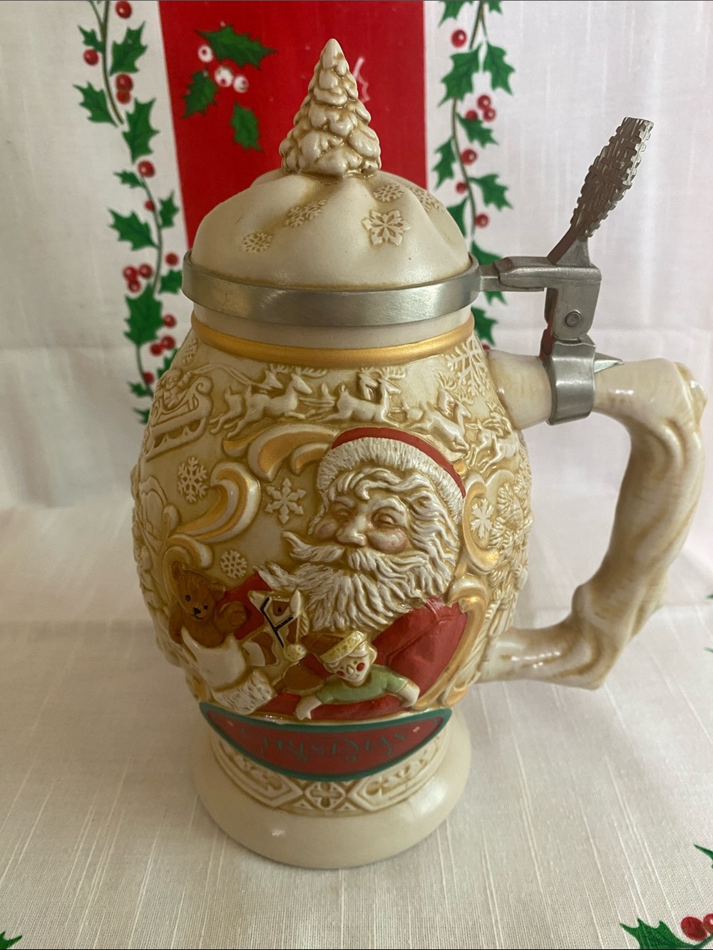 Vintage AVON “Father Christmas” Lidded Beer Stein.